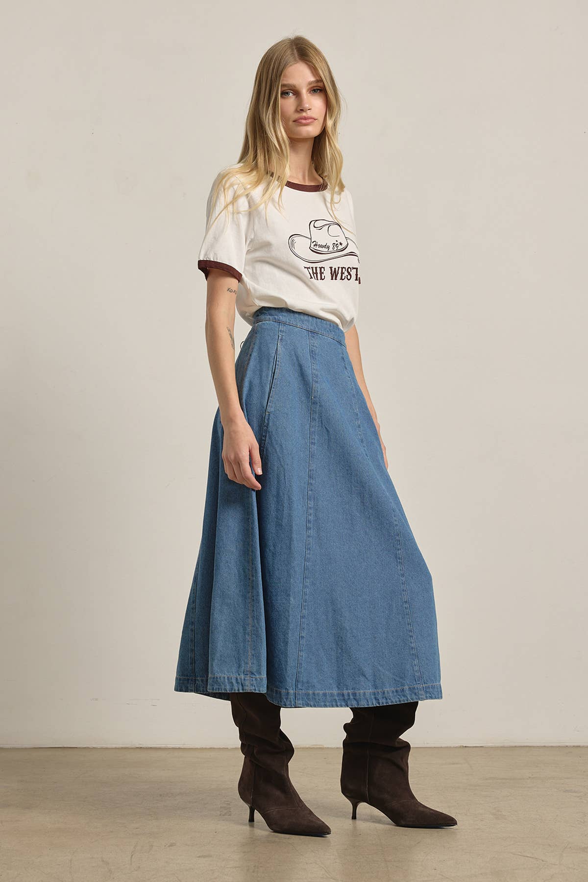 Howdy Cowboy Hat Ringer Tee