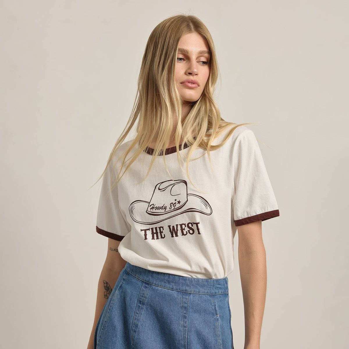 Howdy Cowboy Hat Ringer Tee